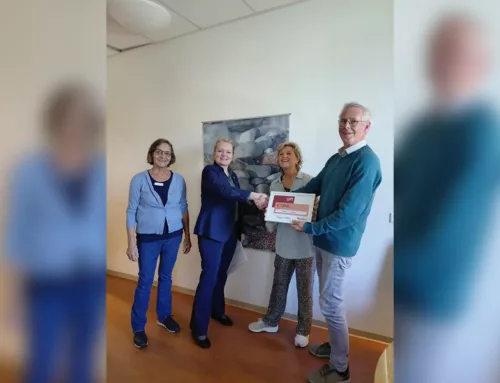 Monuta Zutphen steunt Alzheimer Café en Hospice Zutphen